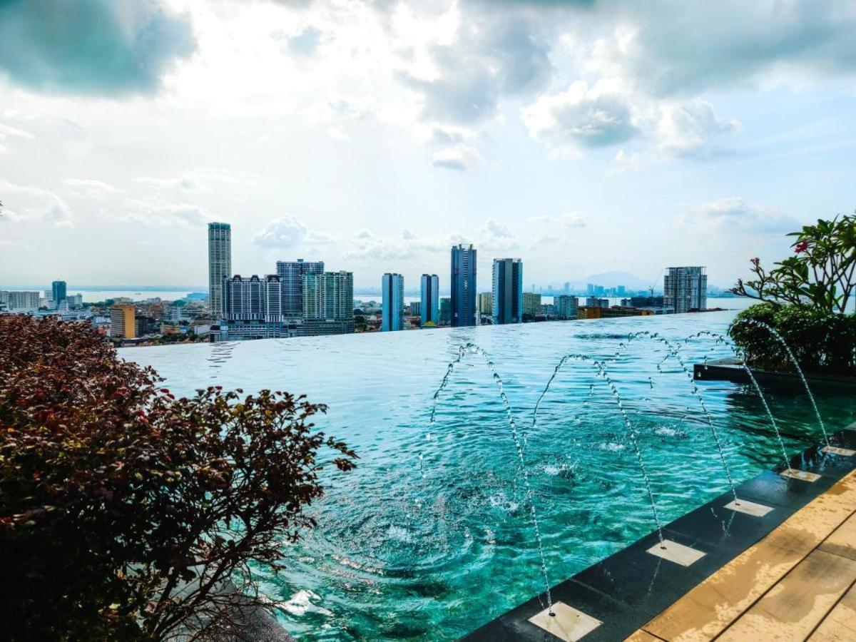 Beacon Executive Suite - Skypool Penang View George Town Exterior foto